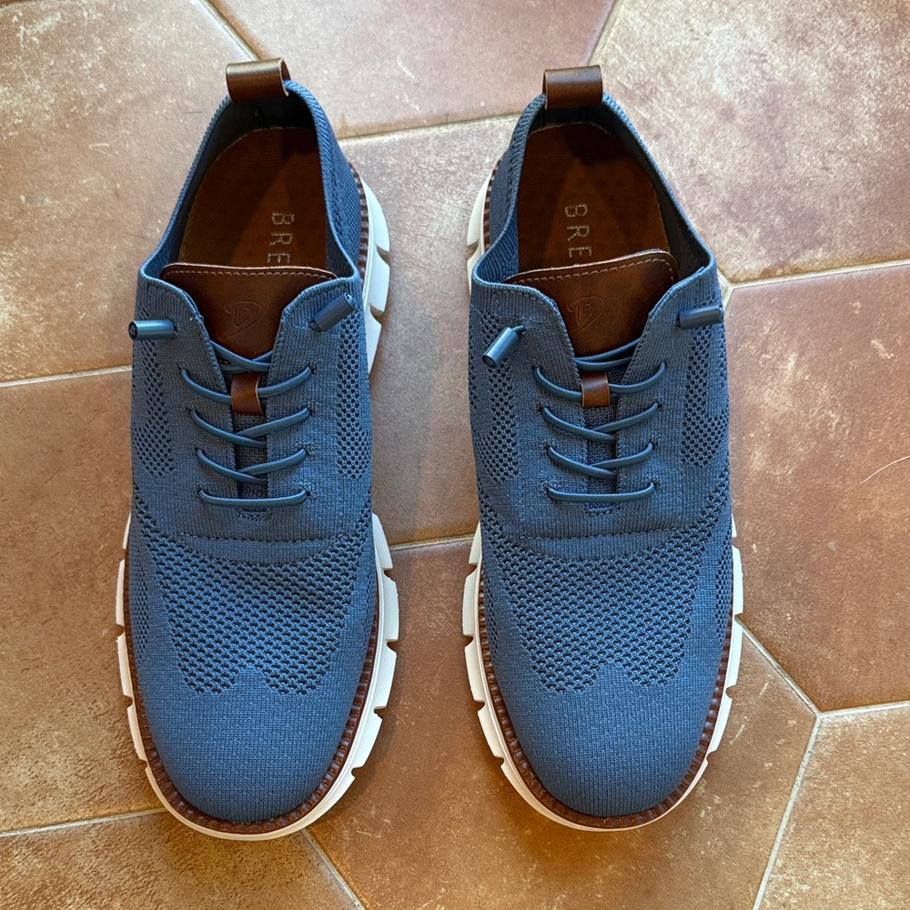Stylish Blue Men's Sneakers